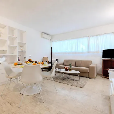 아파트 Roca Mare 1 Bloc B 01 - Happy *